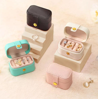 Hộp trang sức du lịch mini ODM Tổ chức dập nổi PU Leather Portable SGS