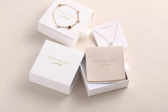 PandaSew Vòng đeo tay Trang sức Hộp Bao bì Deboss Giấy bìa cứng
