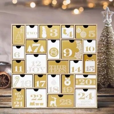 Hộp quà Giáng sinh hình cây với ngăn kéo nhỏ